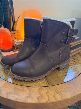 Bjorndal Dark Brown Faux-Leather Shearling-Lined Short Boots with Buckles
